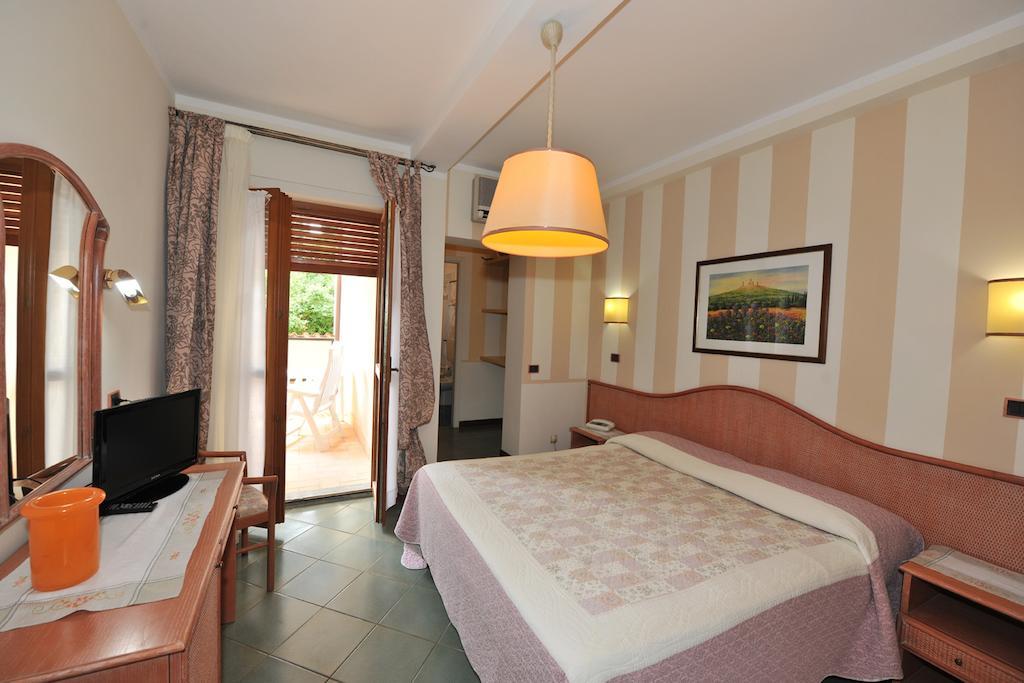 פורטה דיי מארמי Hotel Kyrton מראה חיצוני תמונה