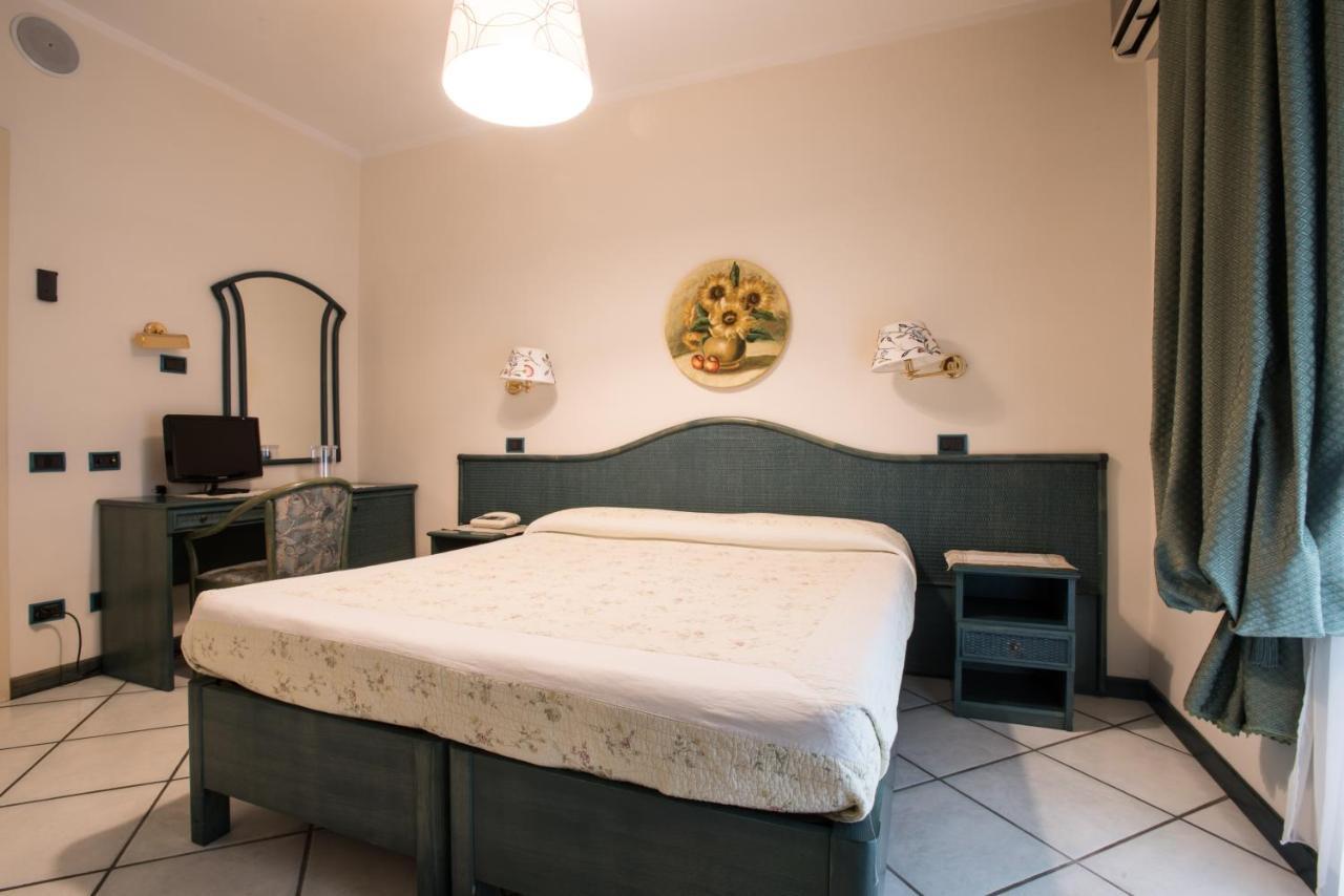 פורטה דיי מארמי Hotel Kyrton מראה חיצוני תמונה